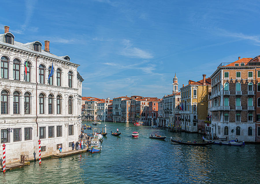 Bend in the Grand Canal Photograph by Darryl Brooks