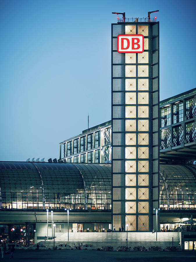 Berlin Photograph - Berlin - Hauptbahnhof by Alexander Voss