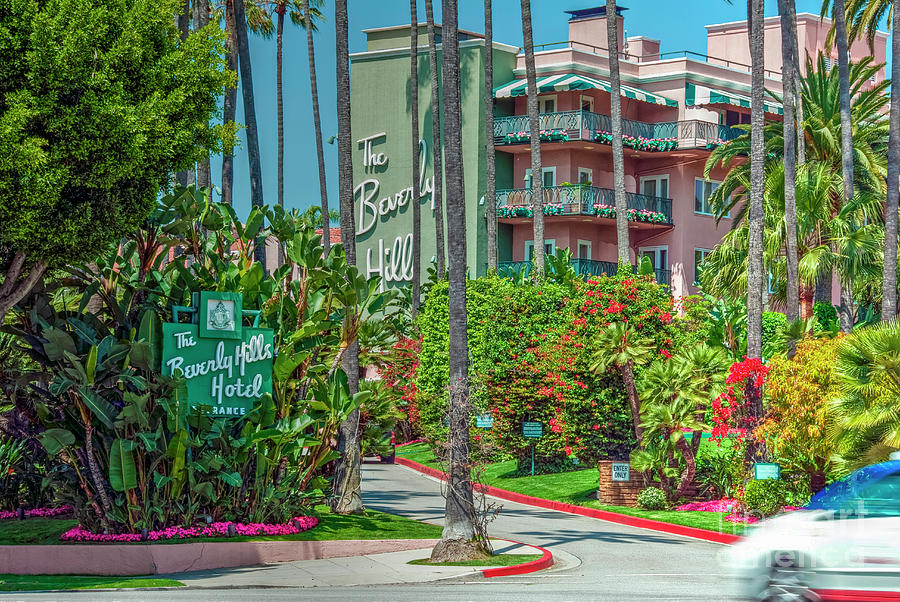 Beverly Hills Hotel Photograph by David Zanzinger
