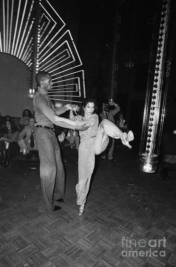 Bianca Jagger Dancing Sterling St. Jacqu Photograph by Bettmann