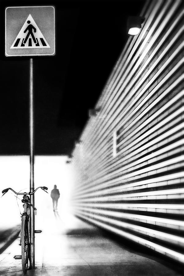 Black And White Photograph - Bicycle In The Tunnel by Nicodemo Quaglia