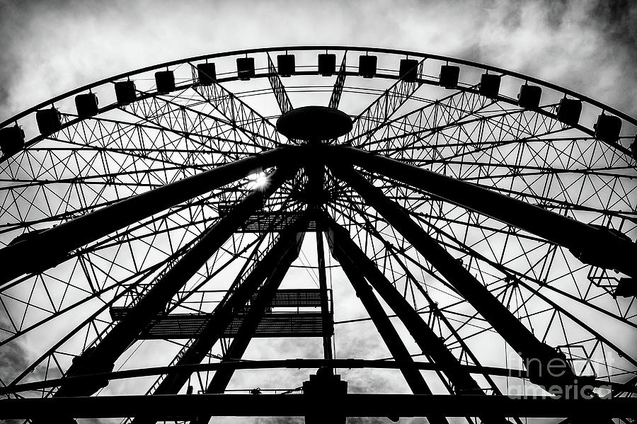 Big Ferris Wheel, Budapest, Hungary Photograph by Makai Sándor