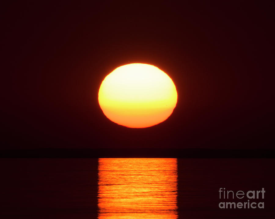 Big Sun on Lake Superior Photograph by Bill Frische