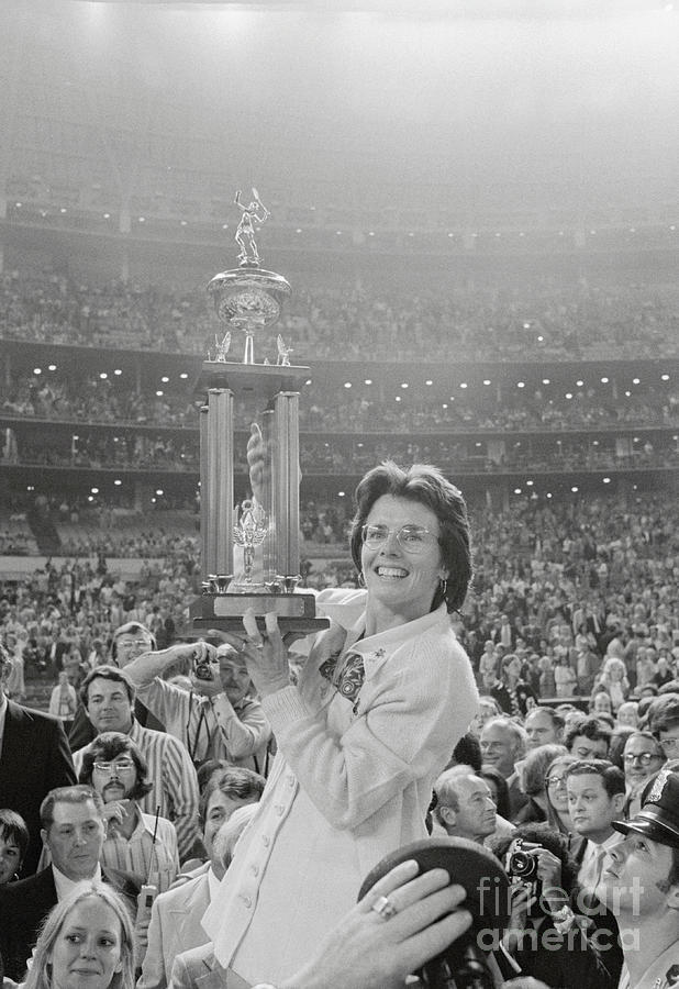 Billie Jean King Holding Trophy Photograph by Bettmann