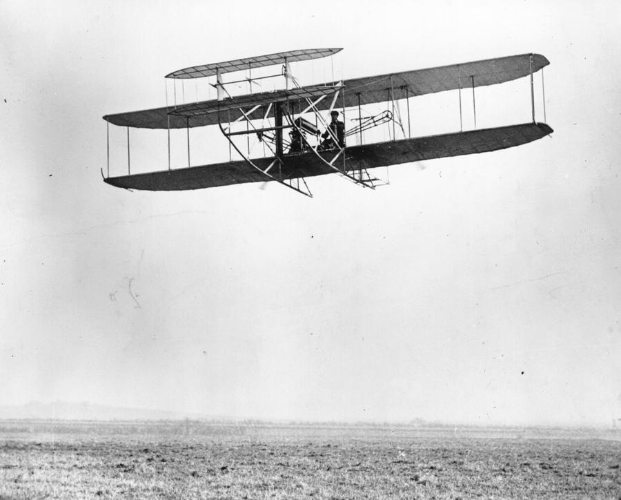 Biplane By Wright Photograph by Central Press