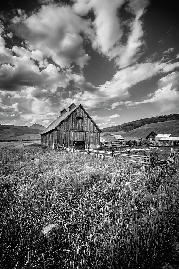 Black And White Photograph - Black And White Barn by Dan Ballard