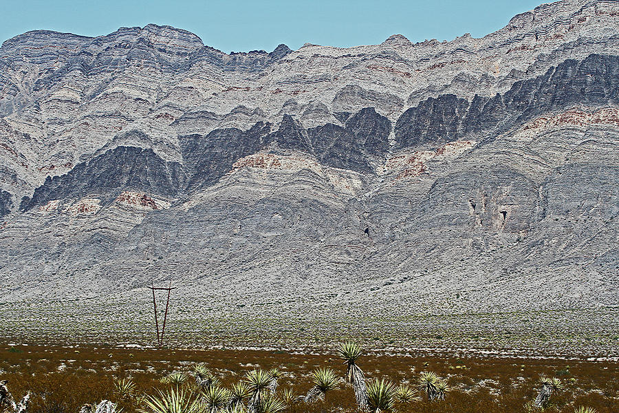 Black Streak Mountains Nevada Digital Art by Tom Janca