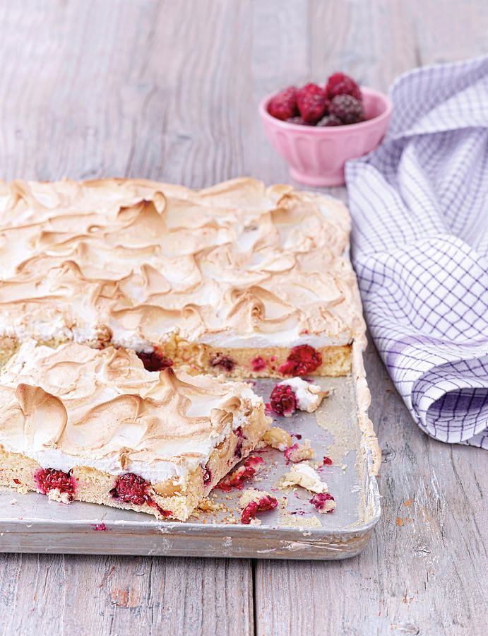 Blackberry Tray Bake Cake Topped With Meringue Photograph by Jalag / Julia Hoersch