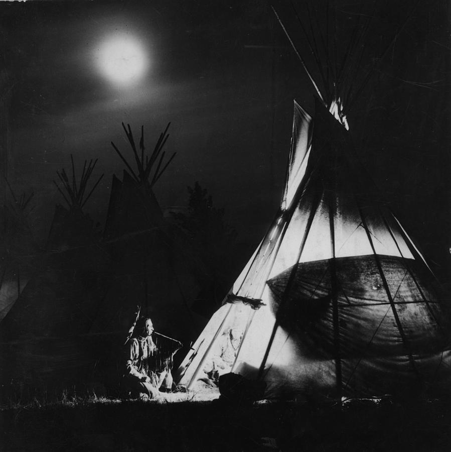 Blackfoot Smoking Photograph by Hulton Archive