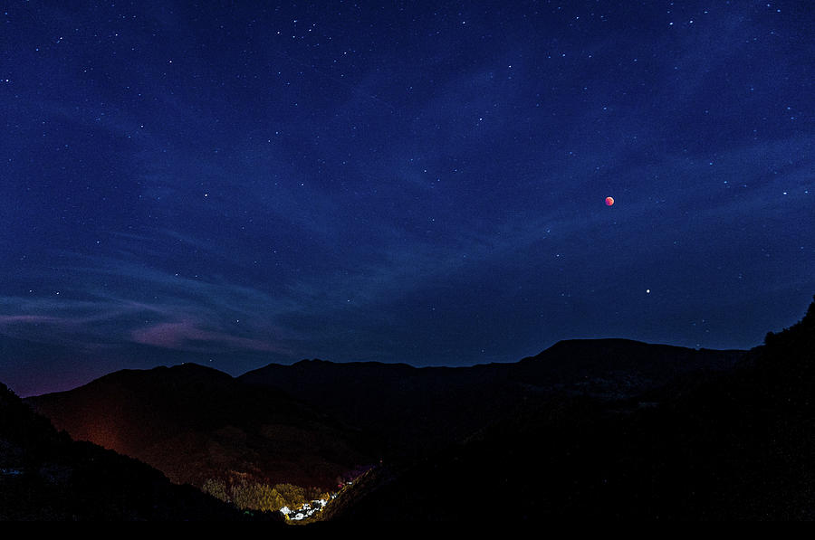 Blood Moon and Mars over San Benedetto by Dimitris Sivyllis Blood Moon and Mars over San Benedetto by Dimitris Sivyllis