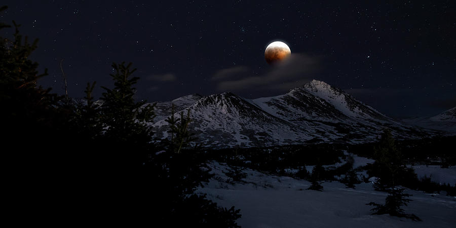 Blood Moon Over Chugach Mountains Photograph by Scott Slone