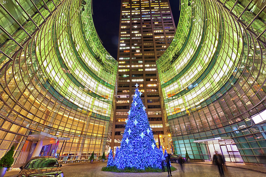 Bloomberg Tower Courtyard, Nyc Digital Art by Claudia Uripos
