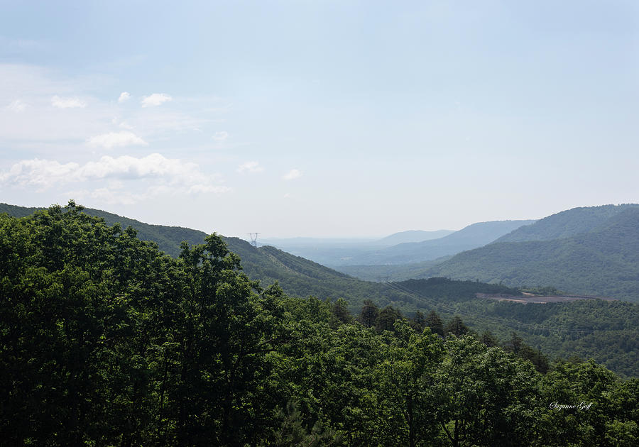 Blue Ridge Mountain Views Photograph by Suzanne Gaff