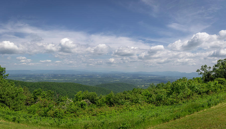 Blue Ridge Parkway Great Valley Overlook Photograph by Teresa Mucha