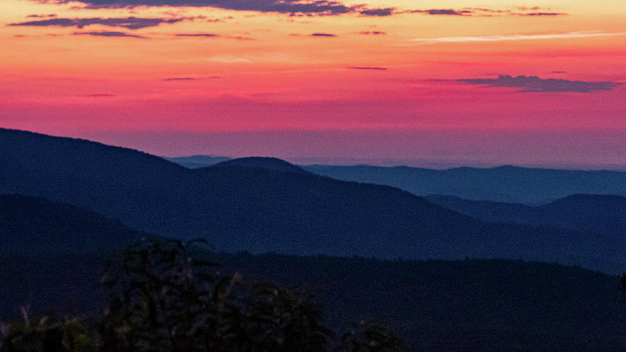 Blue Ridge Sunrise Photograph by Minnie Gallman