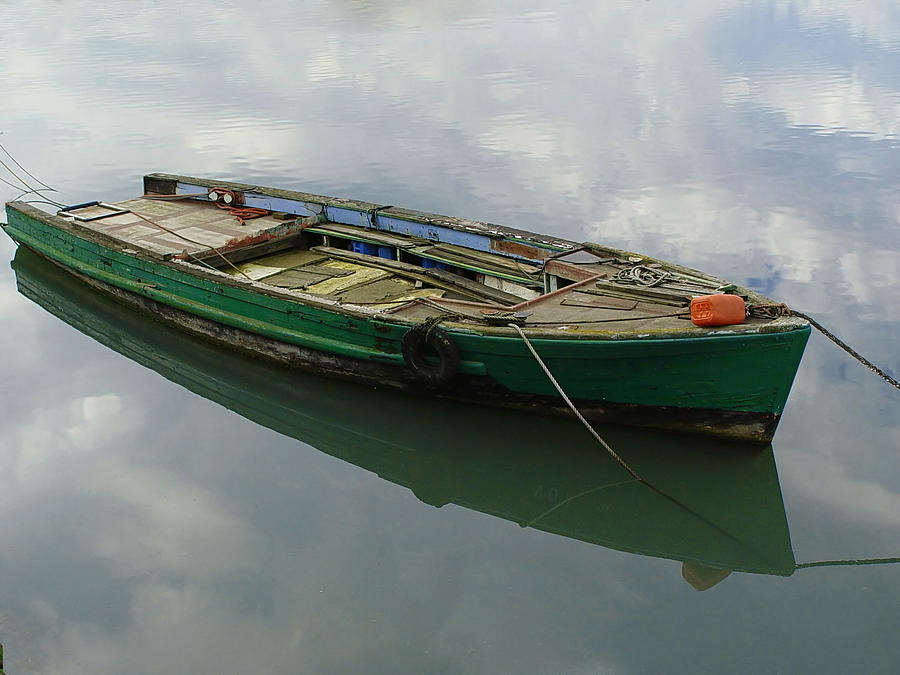 Boat On River Photograph by Flickr.com/photos/txanoduna/