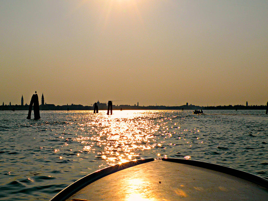 Boat Ride to Venice Photograph by Micki Findlay