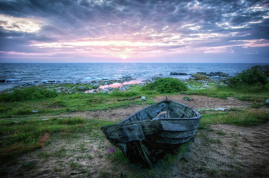 Boat Wreck In Sunrise Photograph by Photo By J-o Eriksson