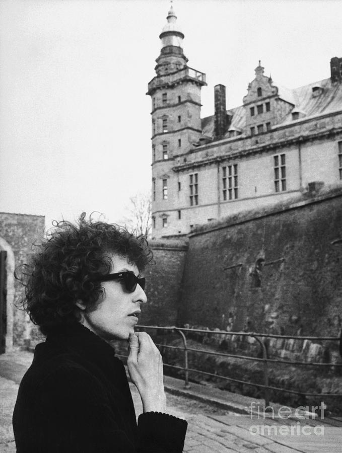 Bob Dylan At Kronborg Castle Photograph by Bettmann