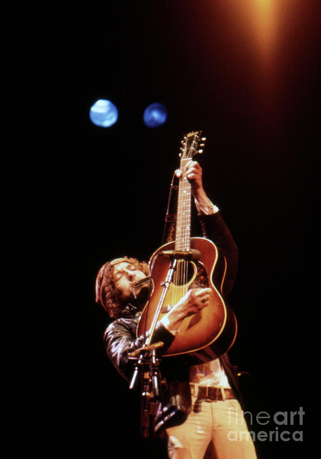 Bob Dylan In Houston Photograph by The Estate Of David Gahr