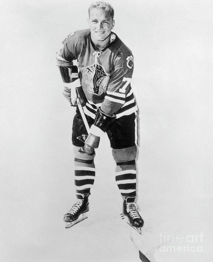 Bobby Hull Holding Hockey Stick Photograph by Bettmann
