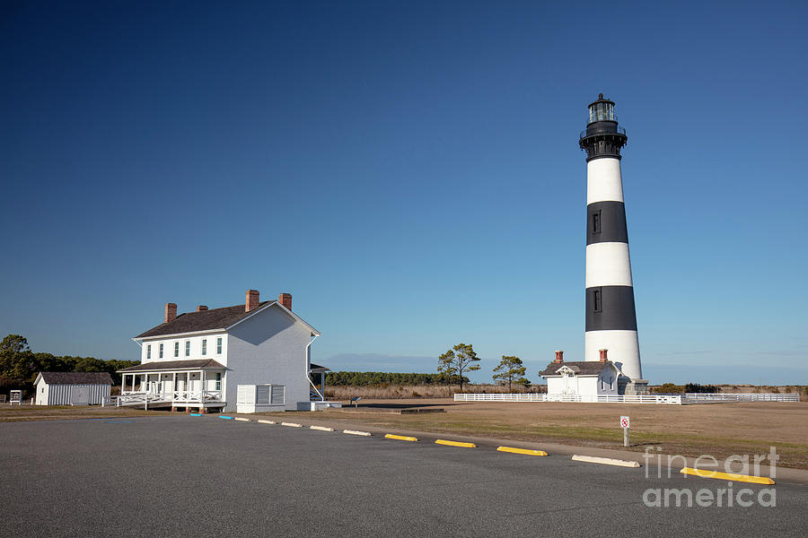 Bodie Island Lighthouse Photograph by Michael Szoenyi/science Photo Library