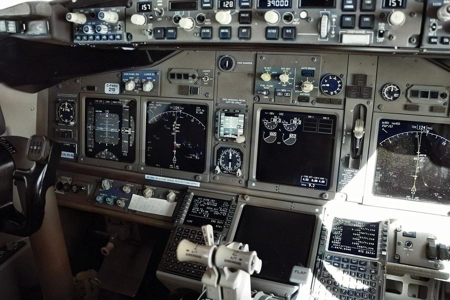 737 max cockpit