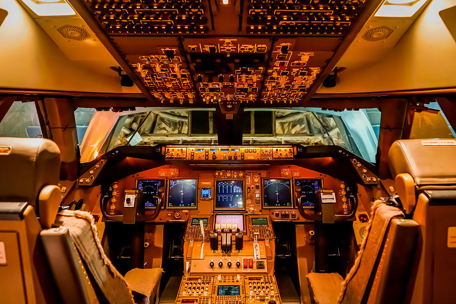 Boeing 747 -8 Cockpit Hd #1 Photograph by R Van Agt - Pixels