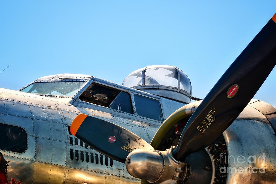 Boeing B 17g Flying Fortress Photograph By Ian Mcdonald