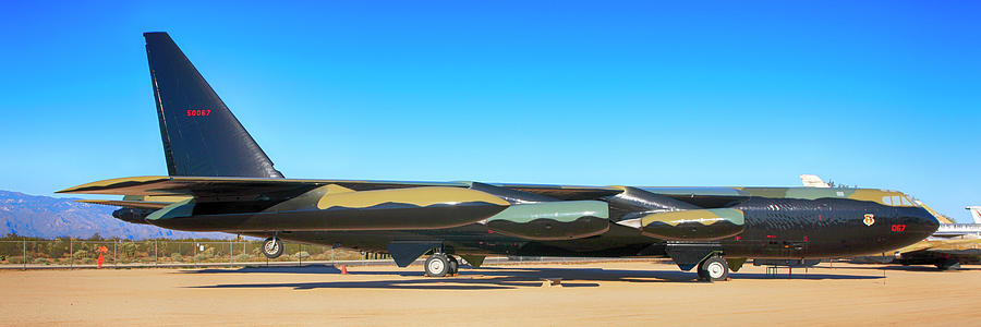 Boeing B52D SAC Bomber Photograph by Chris Smith