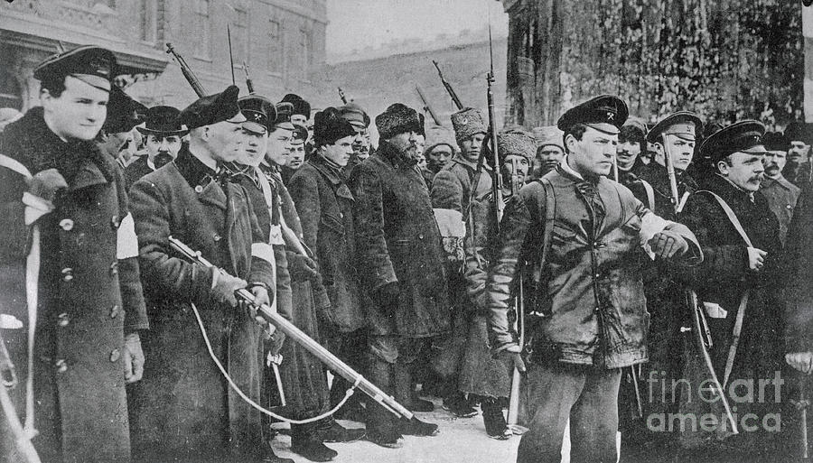 Bolshevik Militia Catch Tsars Secret Photograph by Bettmann