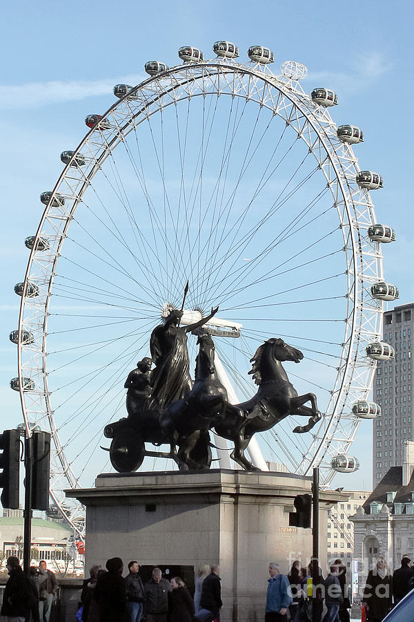 London Eye Photograph - Boudica Riding the Millennium Wheel by Terri Waters