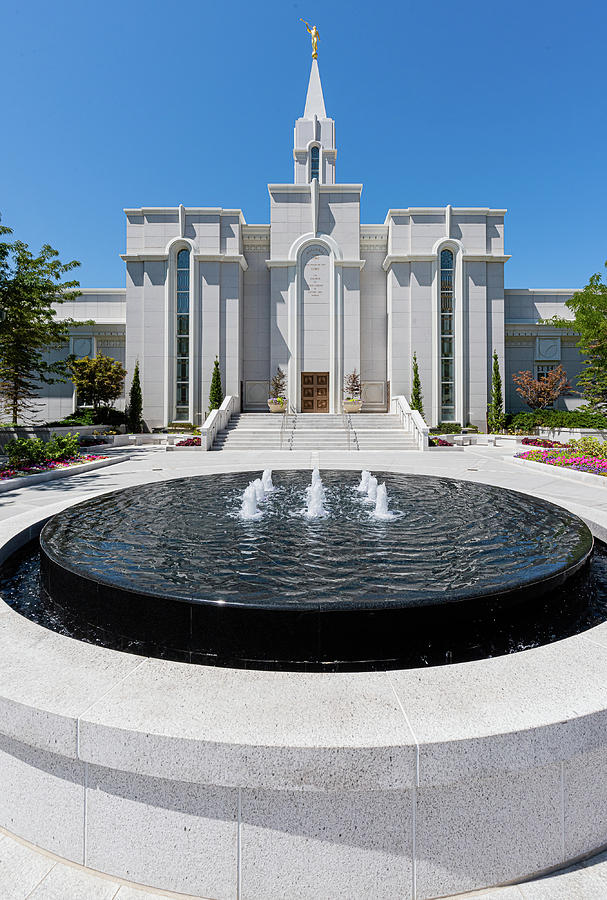 Bountiful Mormon Temple Photograph by Dave Koch