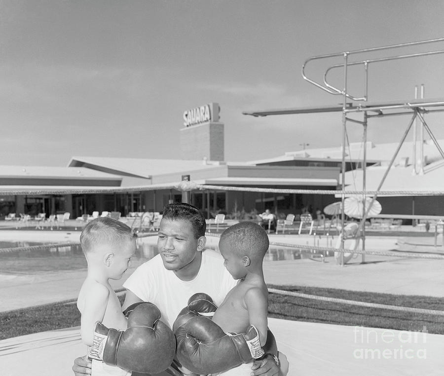 Boxer Ray Robinson With Children Photograph by Bettmann