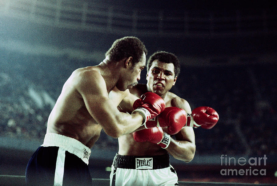 Boxers Ken Norton And Muhammad Ali Photograph by Bettmann