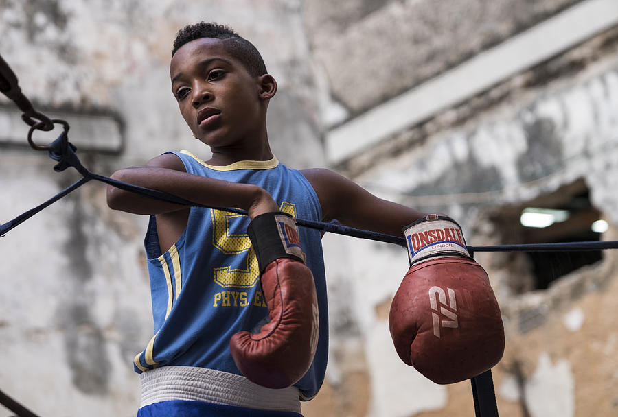 Sports Photograph - Boxing by Ihyabozkurt