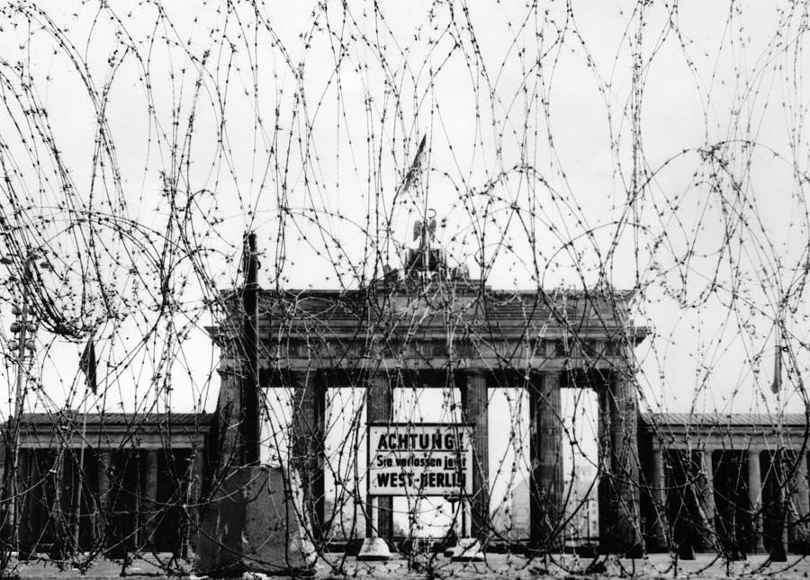 Brandenburg Gate Photograph by Keystone