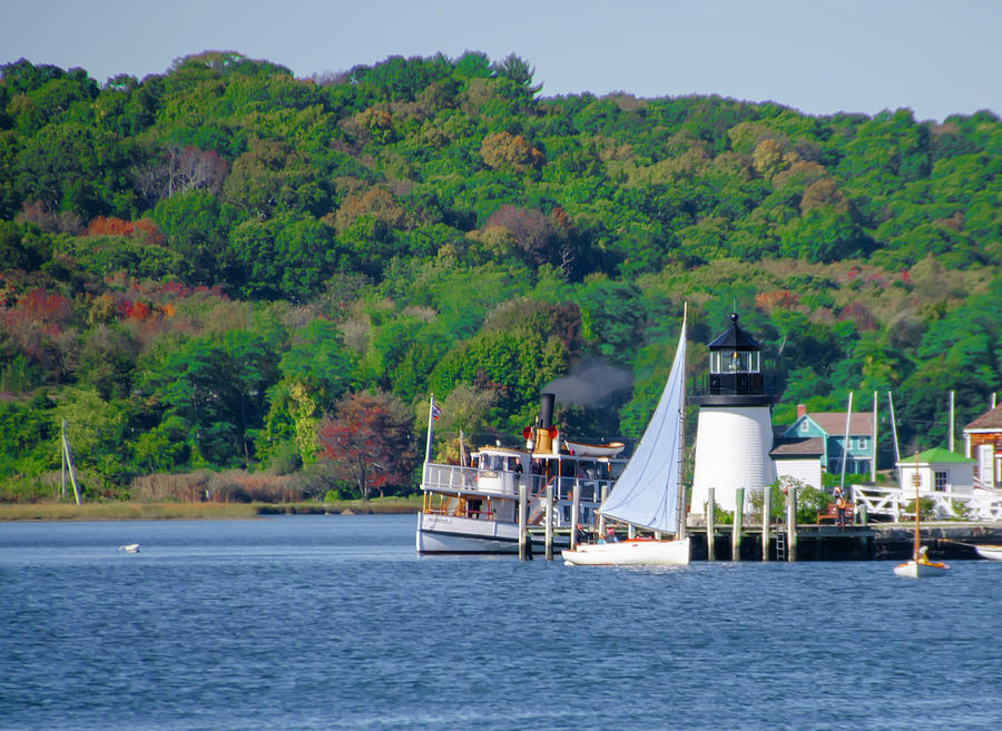 Brant PointLighthouse - Mystic Connecticut Photograph by Bill Cannon