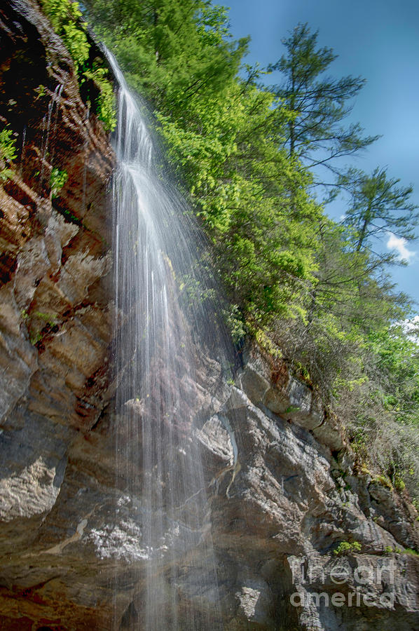 Bridal Veil Waterfall Photograph by Judy Hall-Folde