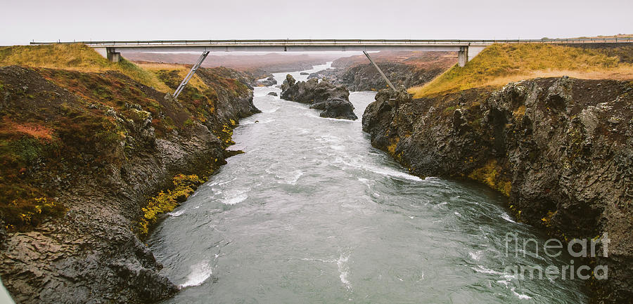 Bridges to cross the rivers that cross the whole island of Iceland during a tour of tourism. Photograph by Joaquin Corbalan