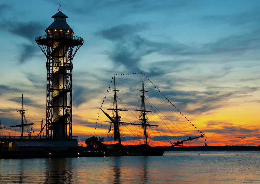 Brig Niagara - Erie, PA Photograph by Ron Metz - Fine Art America