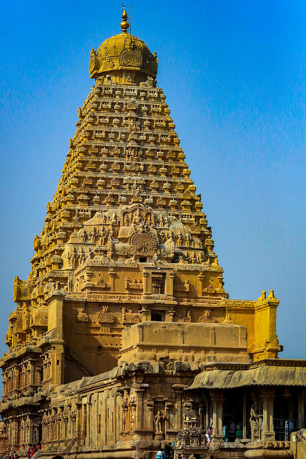 Brihadishvara Temple - 2 Photograph by Ramabhadran Thirupattur