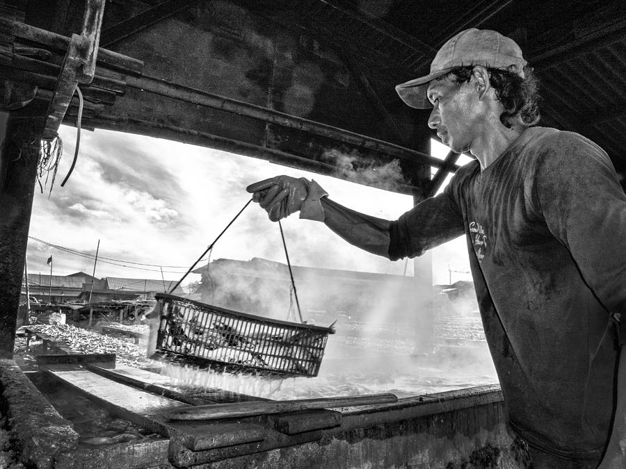 Fish Photograph - Bring Out Steam Fish by Antonyus Bunjamin (abe)