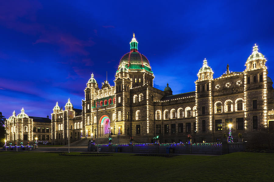 Vancouver Island Photograph - British Columbia Parliament Building by Walter Bibikow