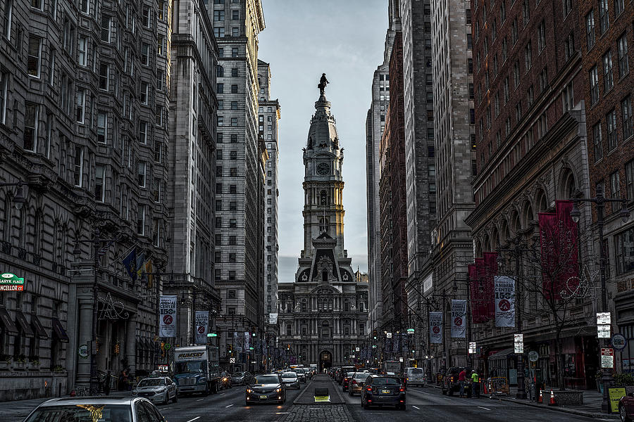Broad Street Philadelphia in the Morning Photograph by Bill Cannon