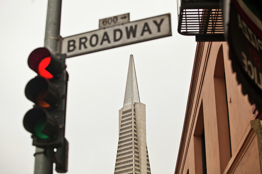Broadway Sign And Transamerica Pyramid, San Francisco, California, Usa ...