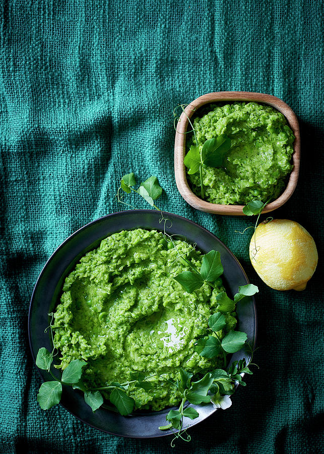 Broccoli And Pea Puree With Lemon And Peppermint Photograph by Great Stock!