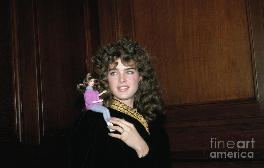 Brooke Shields With Tiny Doll Photograph by Bettmann