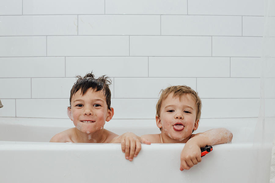 Cat Photograph - Brothers Taking A Bubble Bath Making Funny Faces by Cavan Images