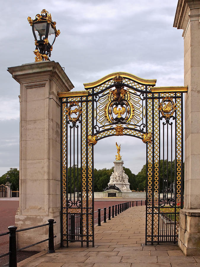 Buckingham Palace Australia Gate Victoria Memorial Photograph by Gill Billington